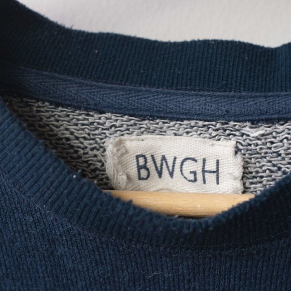 Lezat Sweater - Picture 3 of 6